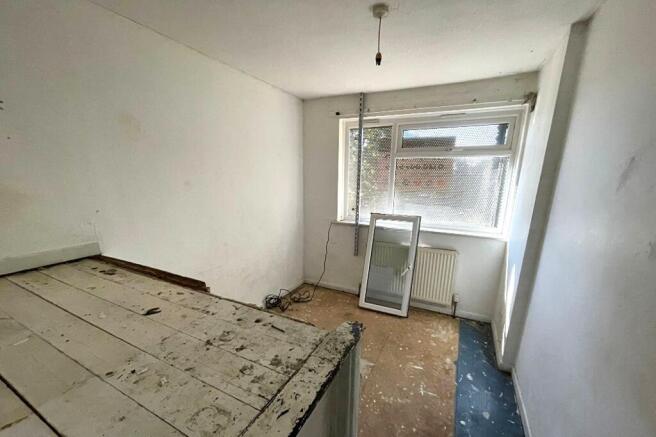 15 Chaucer Walk, Hemel Hempstead HP2 7PF