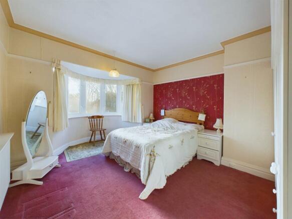 Bedroom: