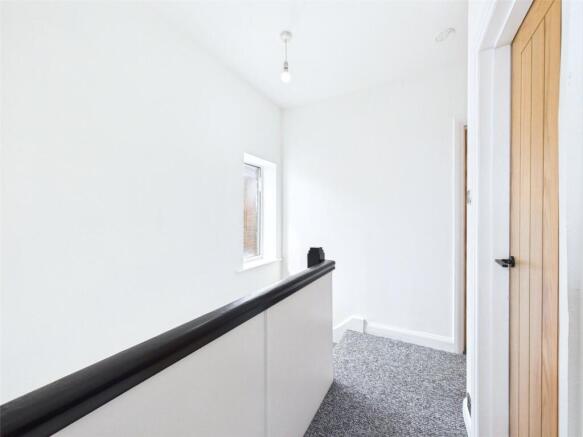 3 bed Semi-Detached for sale Image 12