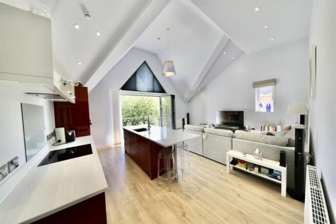 Kitchen/living area