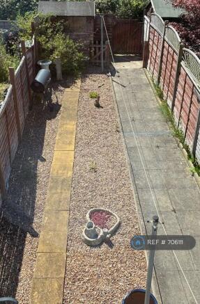 2 bed Terraced to rent Image 7