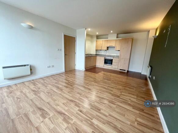 Kitchen / Living Area
