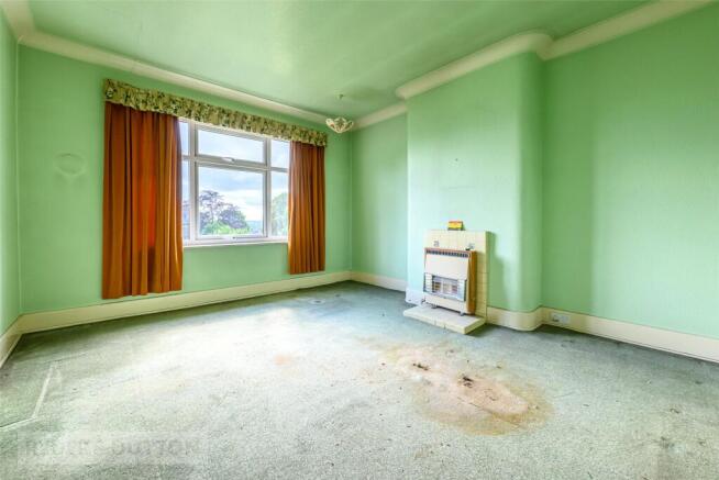 4 bed Semi-Detached for sale Image 12