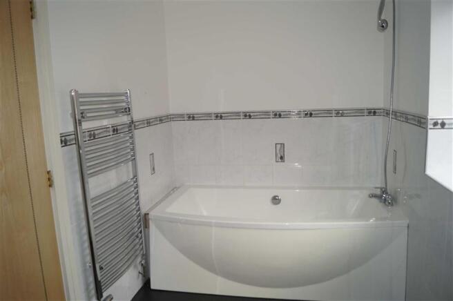 EN SUITE
