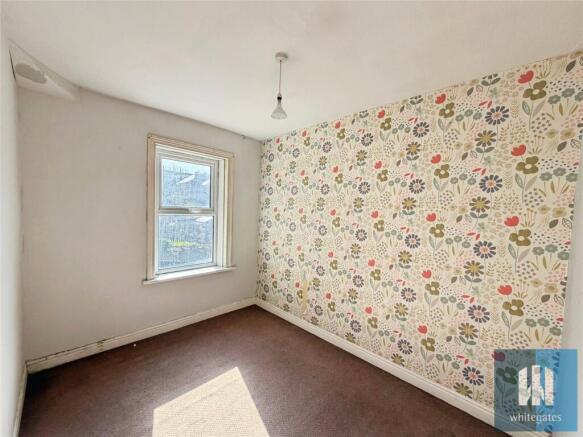 2 bed Terraced to rent Image 6