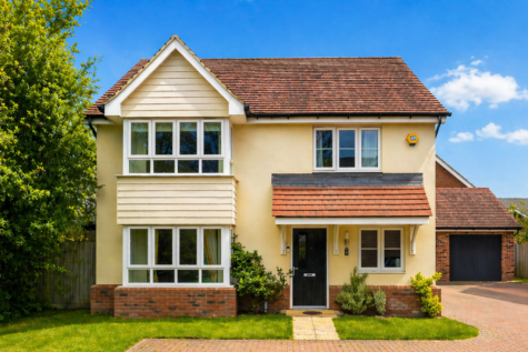 Cotswold Way, Whitehouse, Milton Keynes, MK8