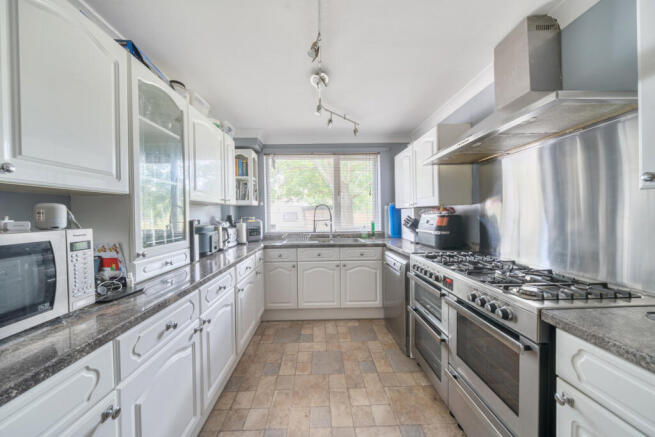 1327275-6-687e297...