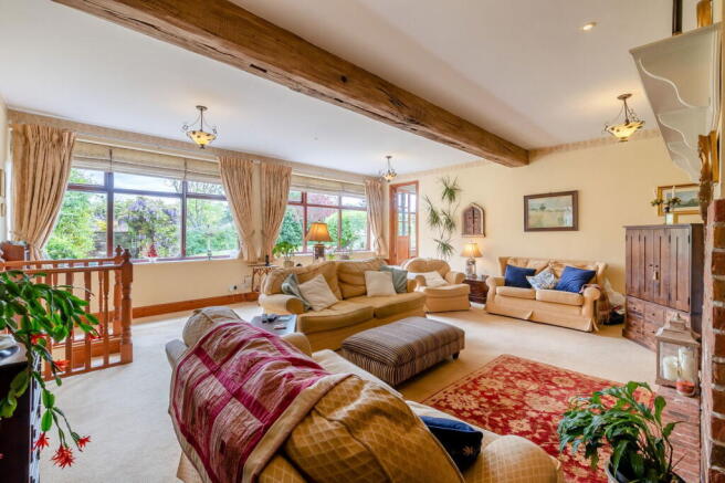 5 bed Barn Conversion for sale Image 11