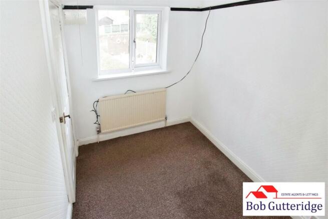 BEDROOM TWO (MIDDLE)