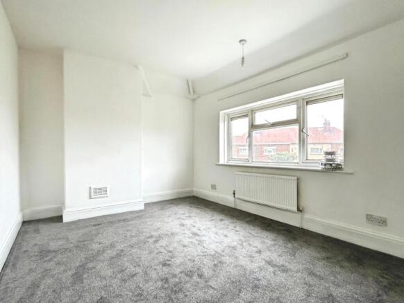 2 bed Semi-Detached for sale Image 12