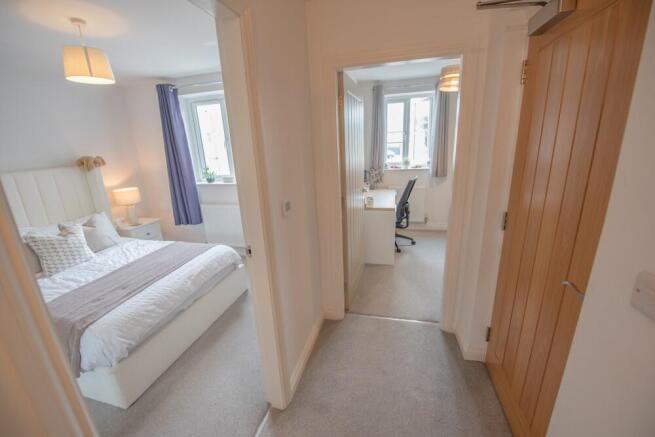 2 bed Apartment for sale Image 8