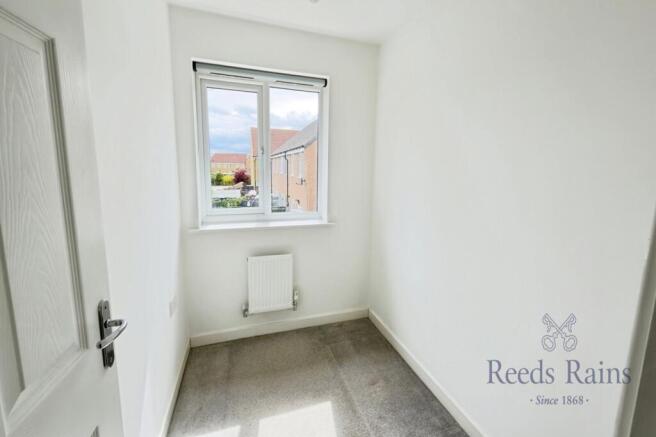 3 bed Semi-Detached to rent Image 10