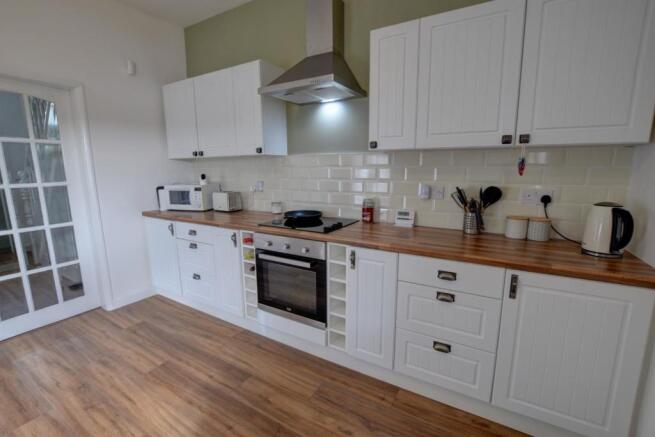 Kitchen 4.jpg