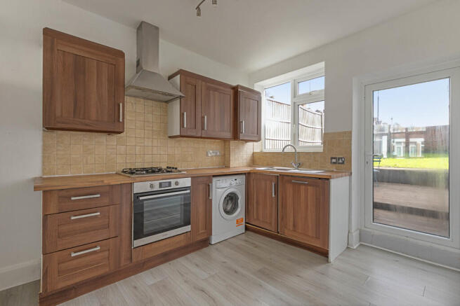 91a Spa Hill, SE2...