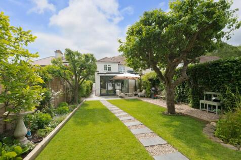 Winterdown Road, Esher, Surrey, KT10