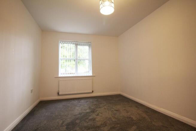 2 bed Apartment to rent Image 10