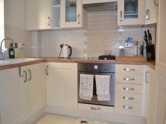 KITCHEN: