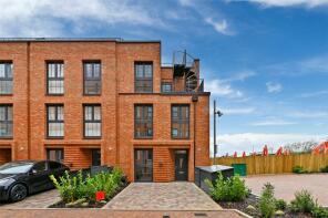 48, Engineering Mews, Heritage Walk, Slough SL1 3GP