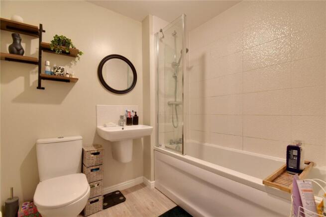 3 bed Semi-Detached for sale Image 11