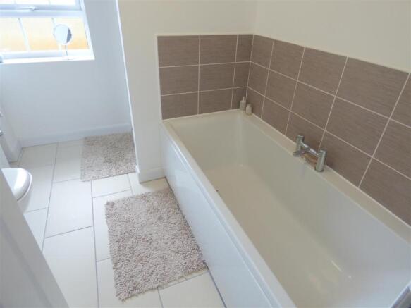 bathroom1.JPG