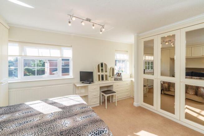 BEDROOM 1