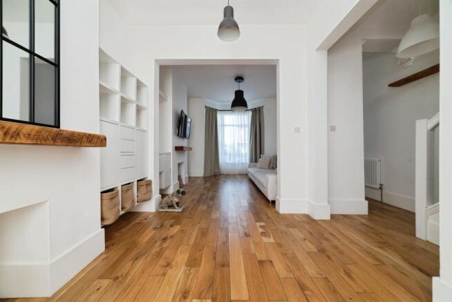 2 bed Terraced for sale Image 4