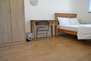 224, Lonsdale Avenue, East Ham, London E6 3PW