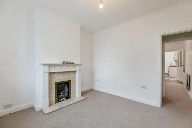 2 bed Terraced for sale Image 8