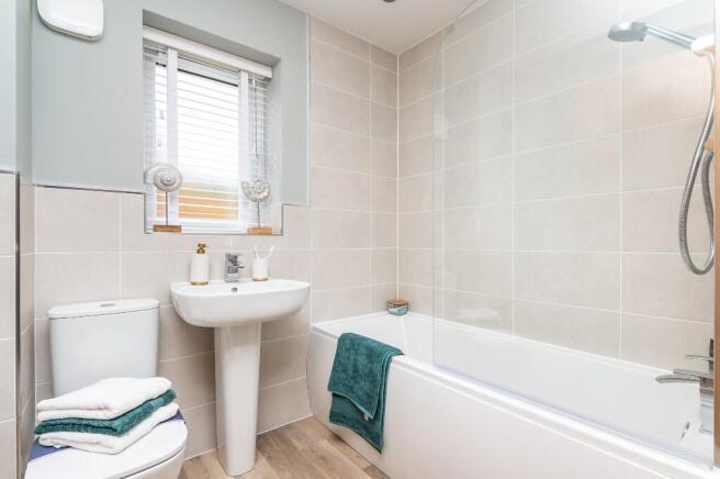 3 bed Semi-Detached for sale Image 6