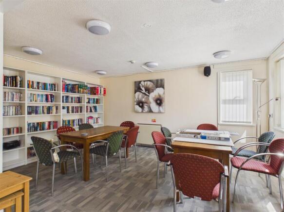 1 bed Flat for sale Image 10