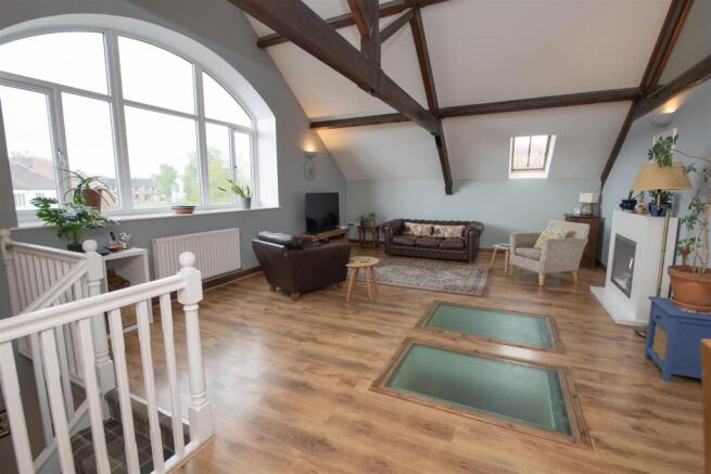 4 bed Character Property for sale Image 5