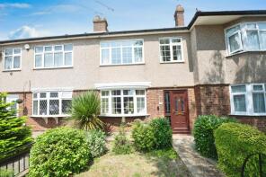7, Woodside Close, Rainham RM13 9PB