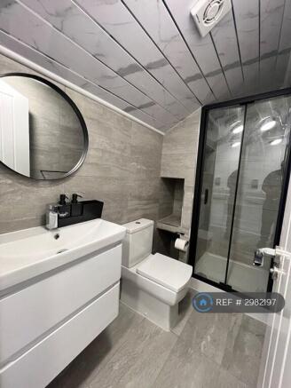 1 bed House Share to rent Image 9