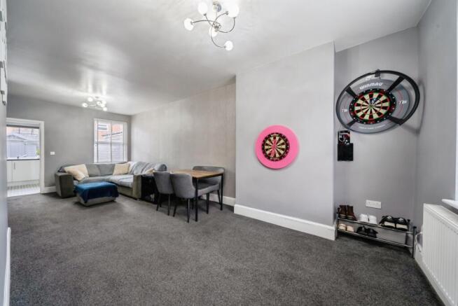 Living Room/Dining