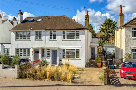 Oakwood Drive, St. Albans, Hertfordshire, AL4