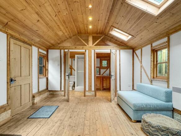 Img (4).jpg