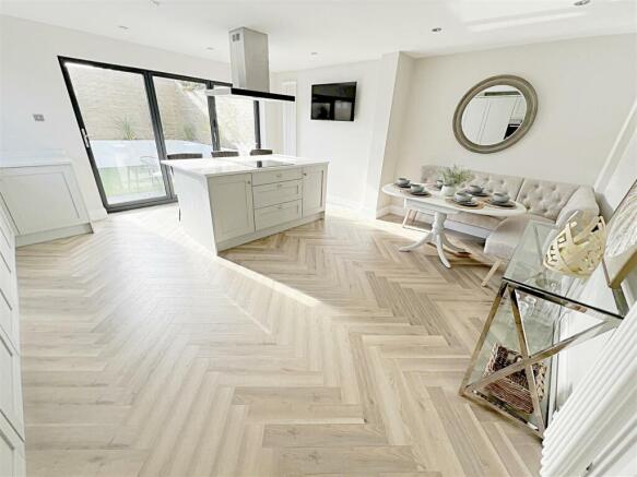 KITCHEN/LIVING/DINING AREA