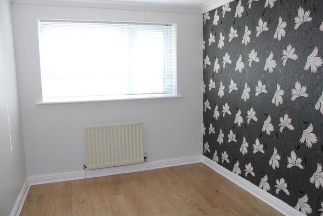 50 Holt Lane bedroom 1 2.JPG