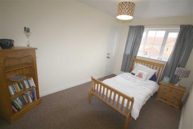 BEDROOM 2