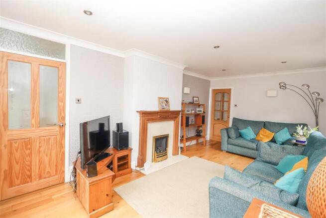 2 bed Detached Bungalow for sale Image 12