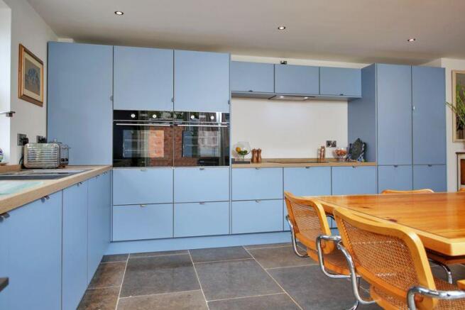 Kitchen/Dining