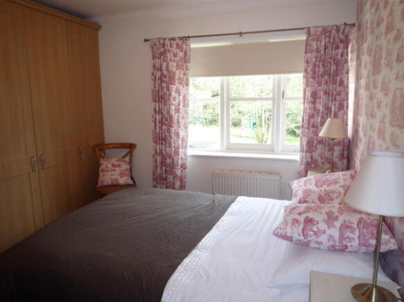 2nd bedroom