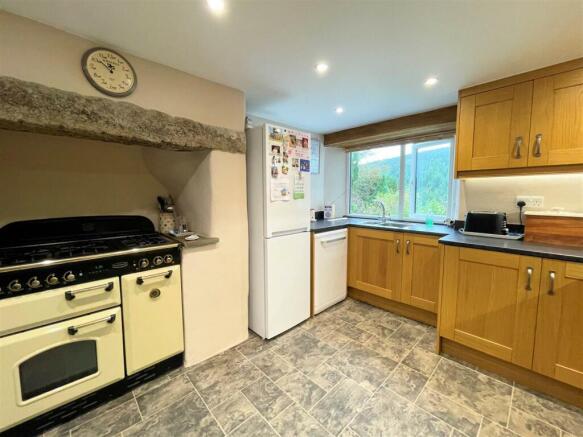 kitchen .jpg