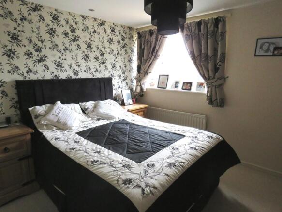 bed 2.JPG