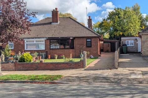 Brooklyn Gardens, Cheltenham, GL51