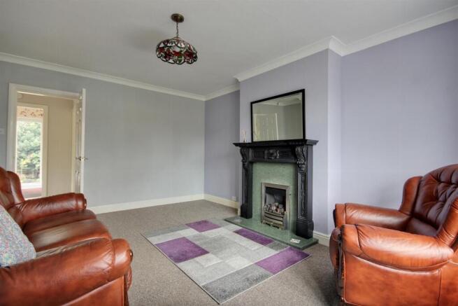2 bed Semi-Detached for sale Image 12