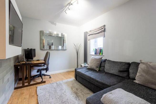 Snug/2nd Reception Room