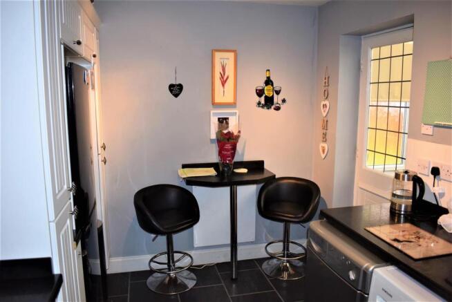Kitchen1.JPG