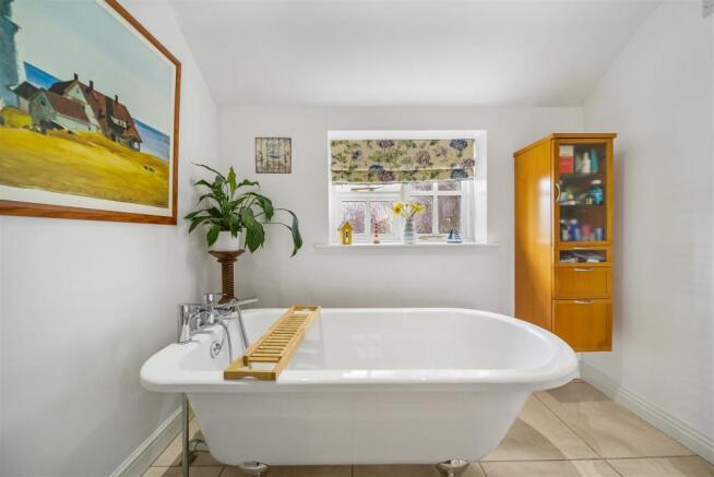 HOUSE BATHROOM