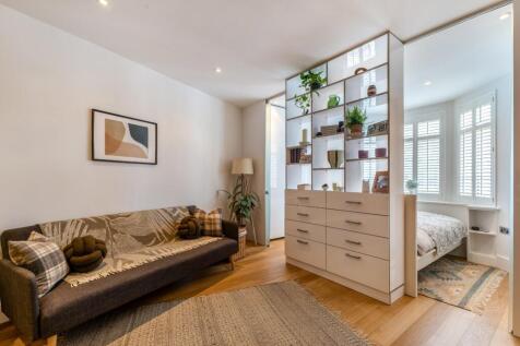 Archway Mews, Putney, London, SW15